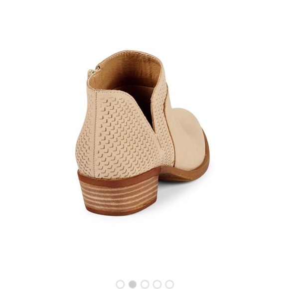 NWT Lucky Brand Brintly Beige Suede Bootie 7 - Picture 4 of 7